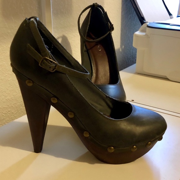 Aldo heels - Picture 6 of 9